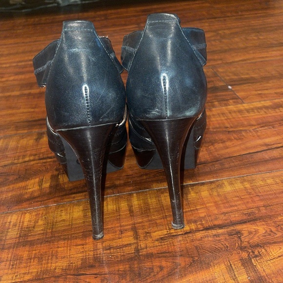 Michael Kors - Picture 3 of 4